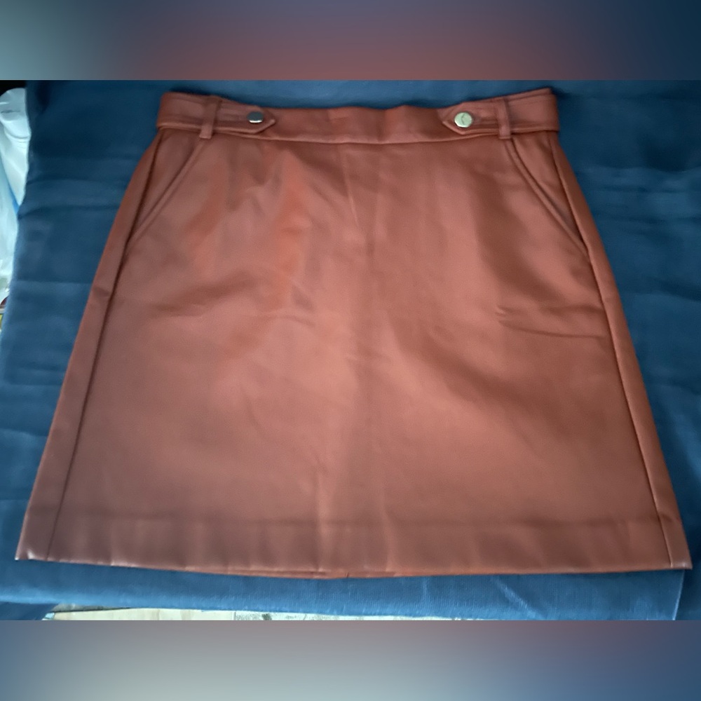Ann Taylor Loft Sz 10P Faux Leather Camel/Rust Color Skirt